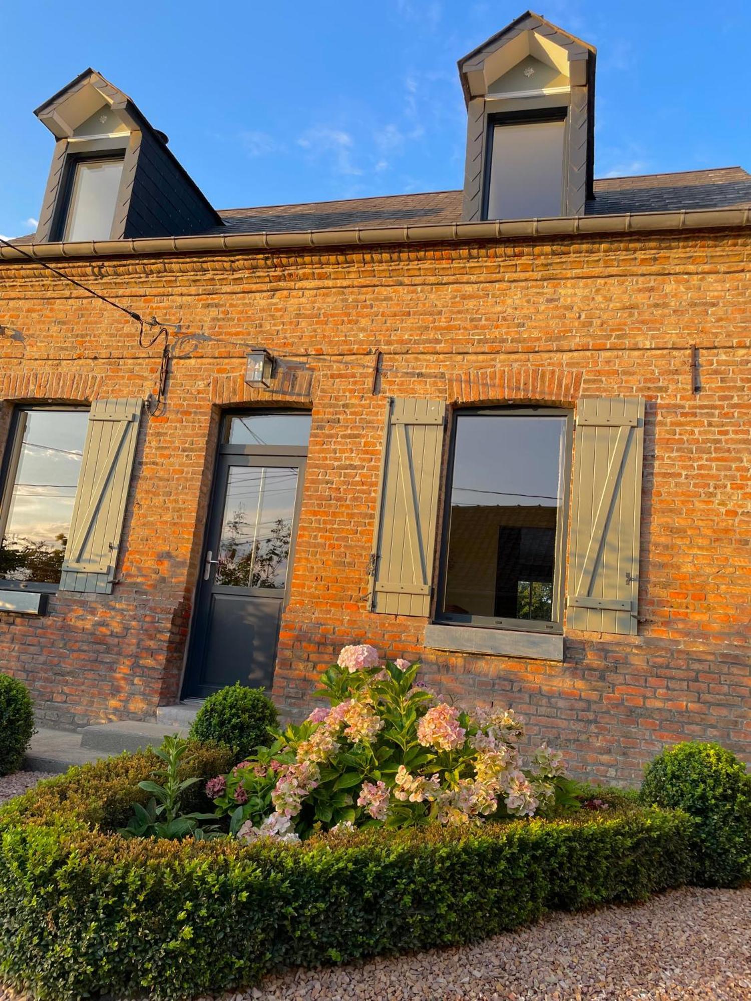 Les Charmes De Villers Huchenneville Exteriör bild